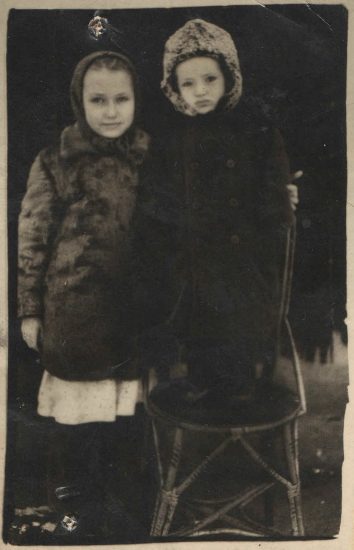 Брат с сестрой