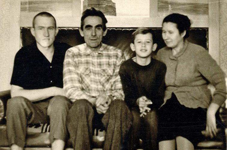 Перед отправкой в армию. 1964 год